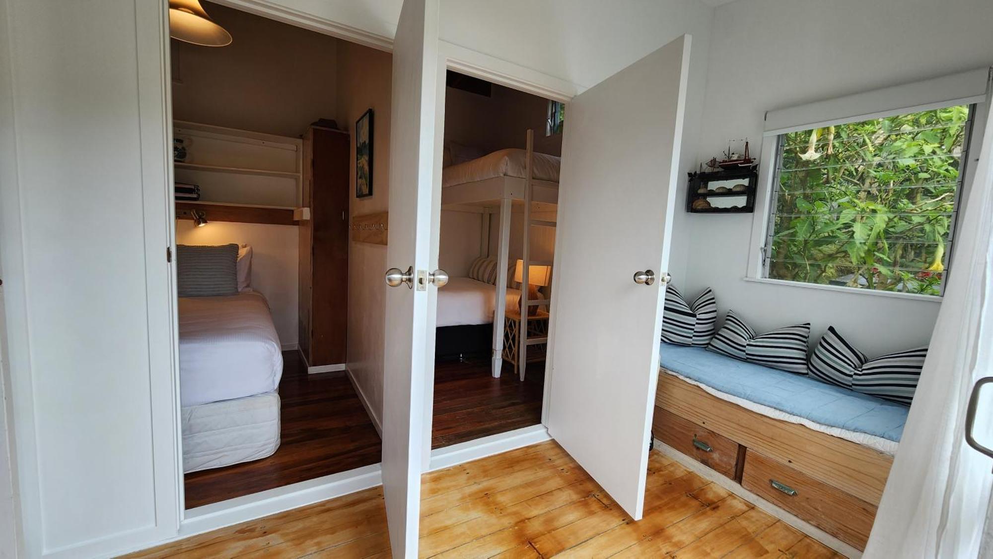 Sunshine Cottage By The Sea - Stay Waiheke Onetangi Εξωτερικό φωτογραφία