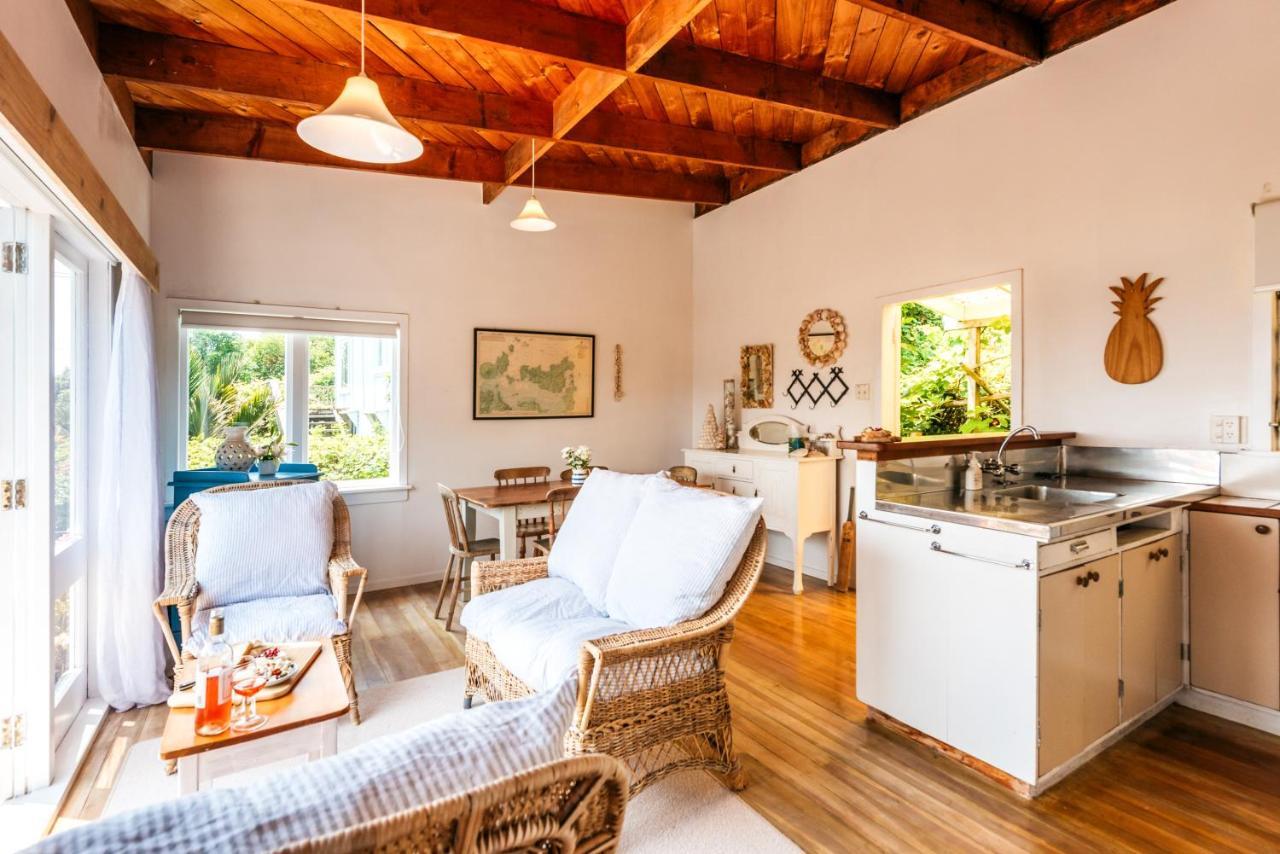 Sunshine Cottage By The Sea - Stay Waiheke Onetangi Εξωτερικό φωτογραφία